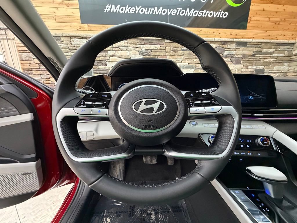 Certified 2025 Hyundai Elantra Limited w/ Cargo Package image 17