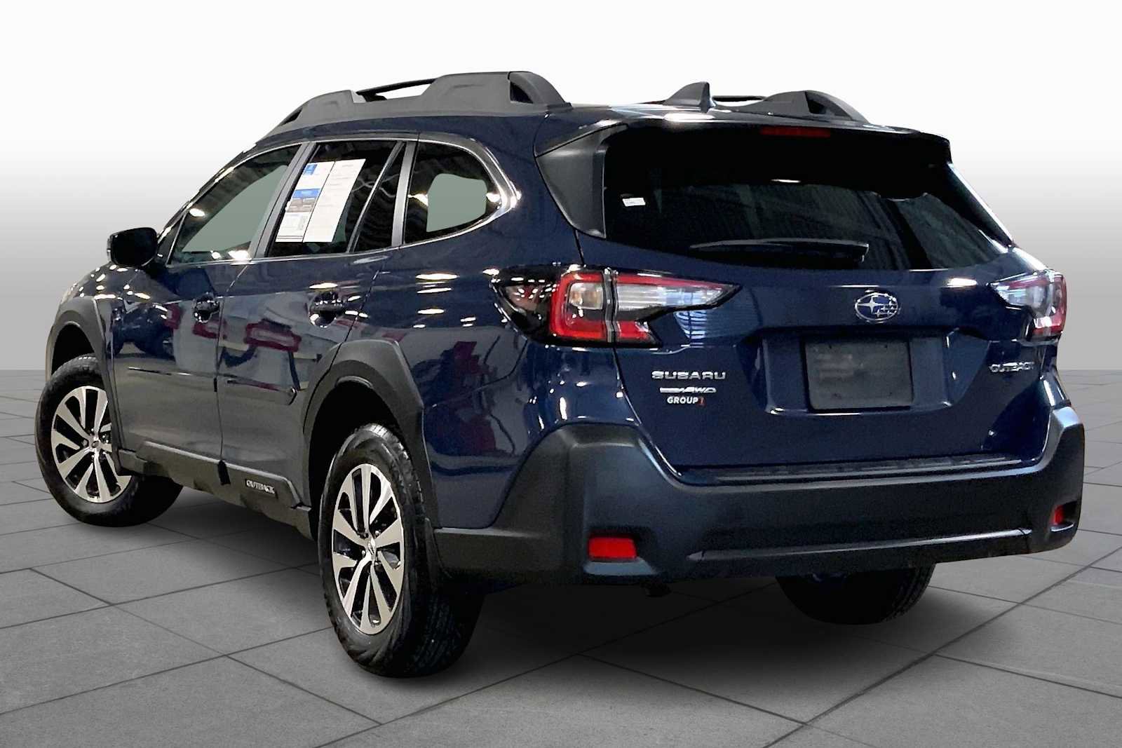 Certified 2025 Subaru Outback Premium image 11