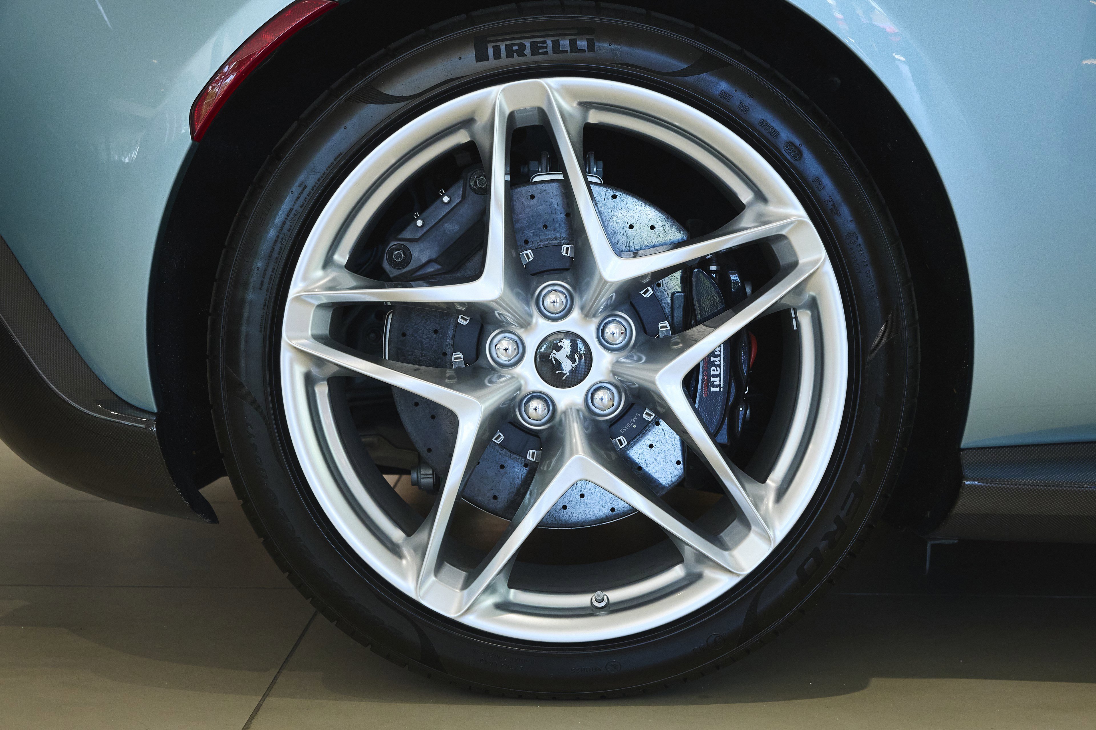 Used 2024 Ferrari Roma Spider RWD image 56
