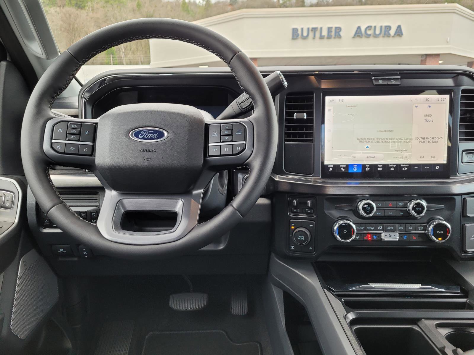 New 2026 Ford F250 Lariat w/ FX4 Off-Road Package image 13