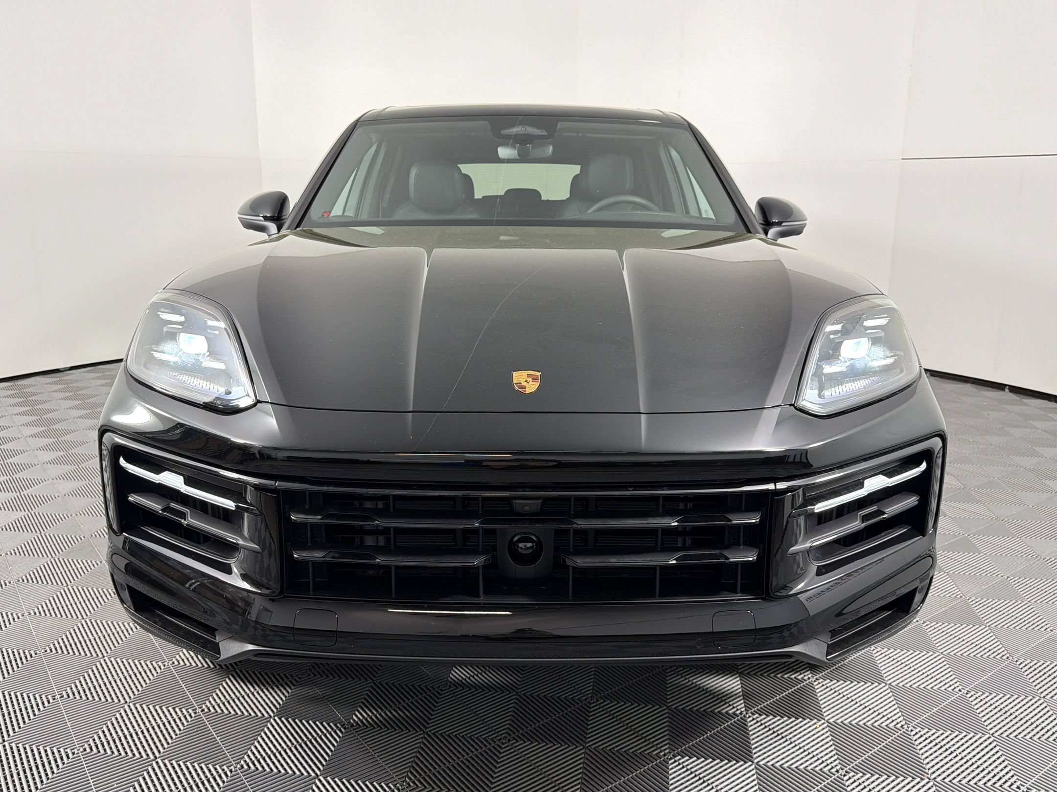 Used 2026 Porsche Cayenne AWD/4WD image 6