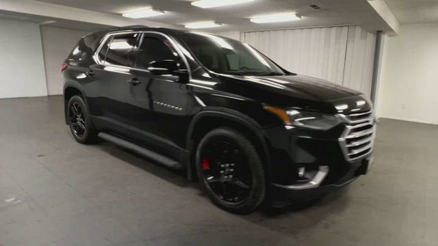 Certified 2020 Chevrolet Traverse LT w/ LT Premium Package AWD/4WD image 2