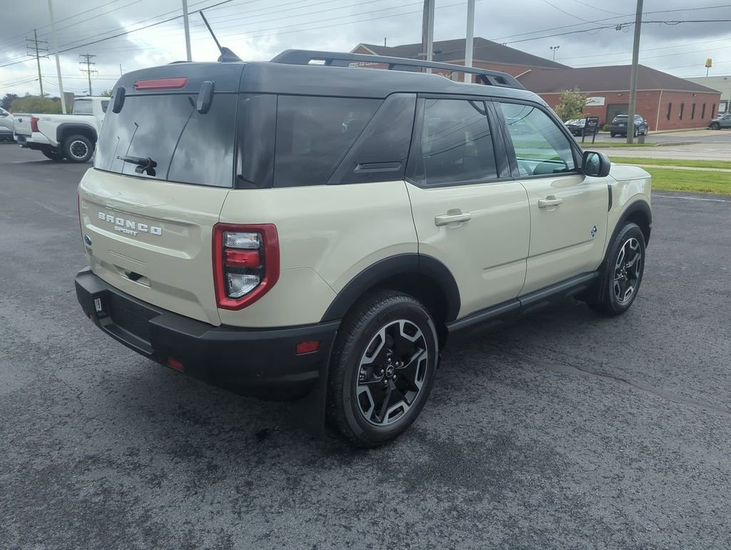 Used 2024 Ford Bronco Sport Outer Banks w/ Tech Package AWD/4WD image 8