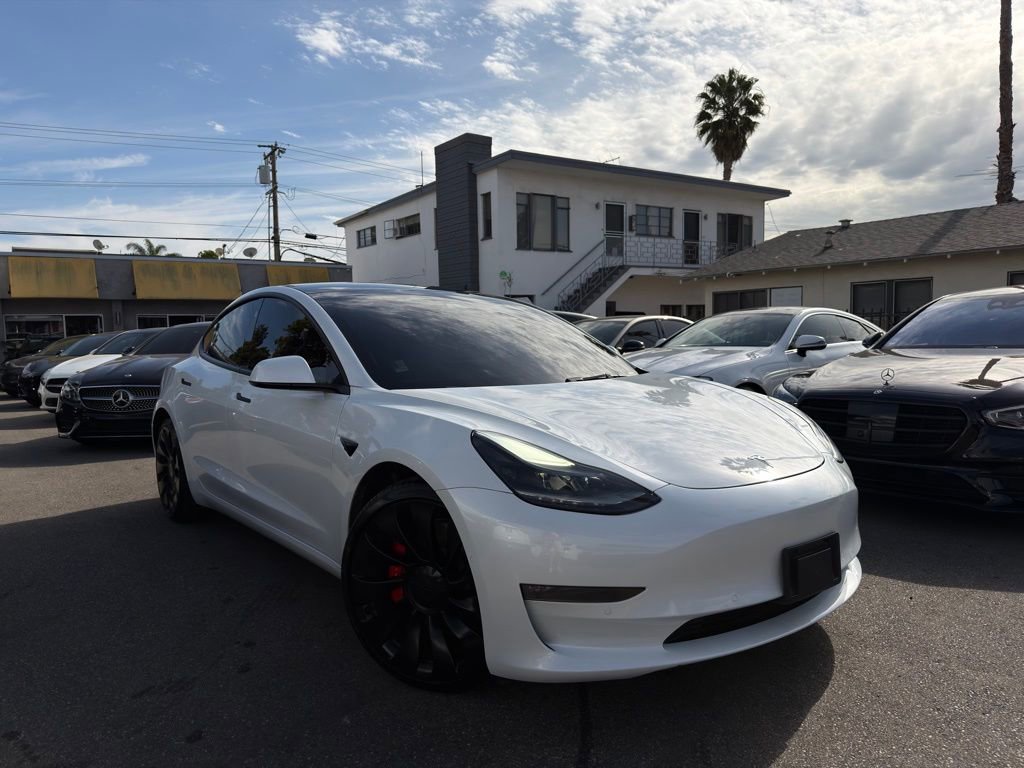 Used 2022 Tesla Model 3 Performance image 3