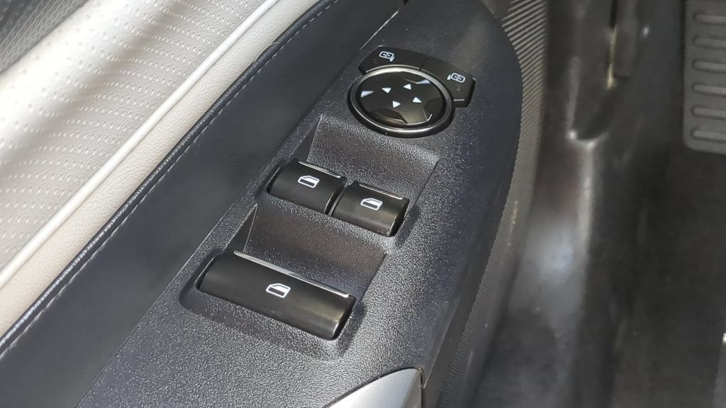 Used 2024 Ford Mustang Premium RWD image 17