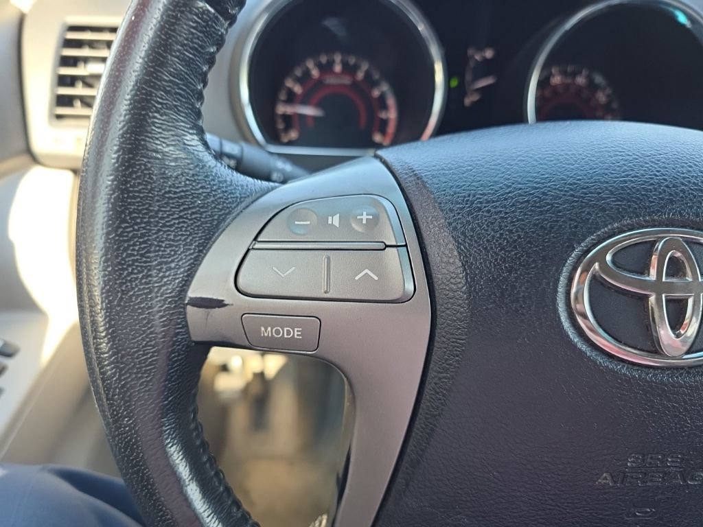 Used 2010 Toyota Highlander SE AWD/4WD image 21