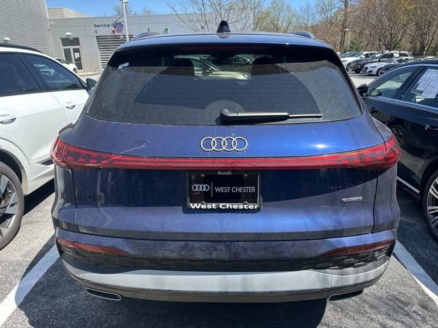 Used 2025 Audi Q5 Premium w/ Convenience Package image 5
