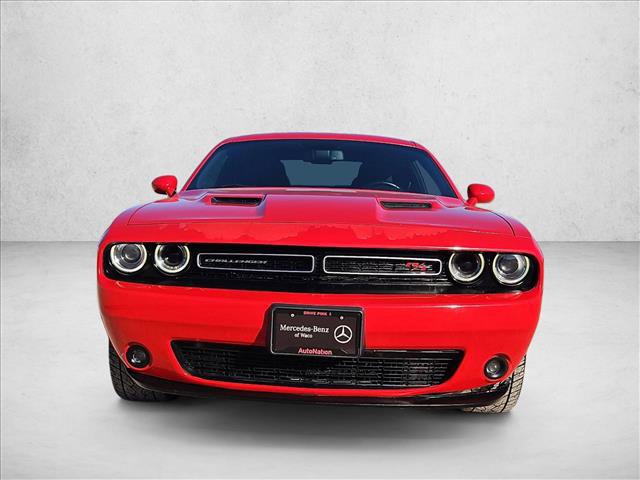 Used 2017 Dodge Challenger R/T image 2