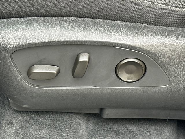 Used 2024 Chevrolet Traverse LT image 38