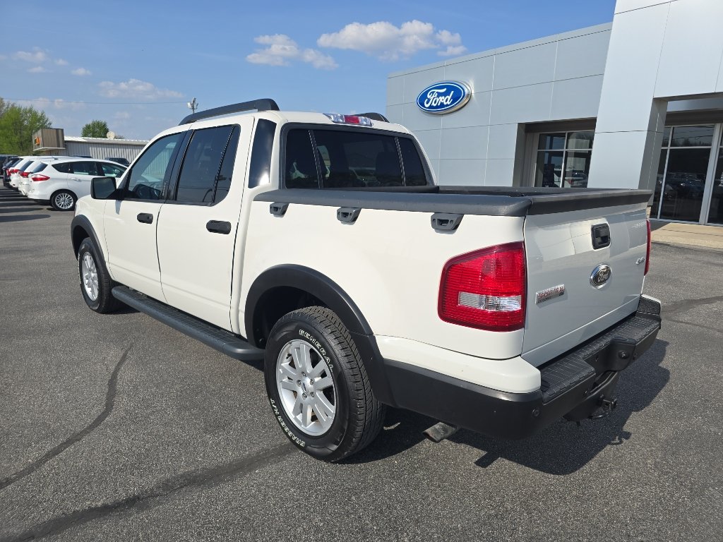 Used 2009 Ford Explorer Sport Trac XLT AWD/4WD image 6