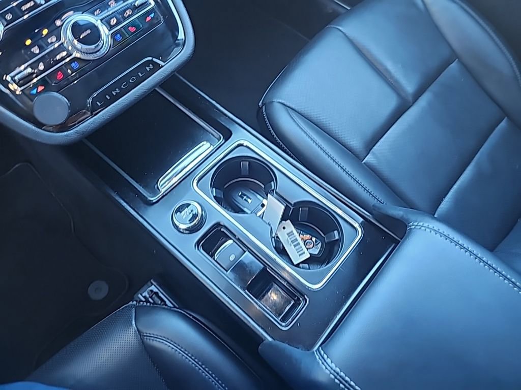 Used 2022 Lincoln Corsair AWD w/ Equipment Group 101A image 18