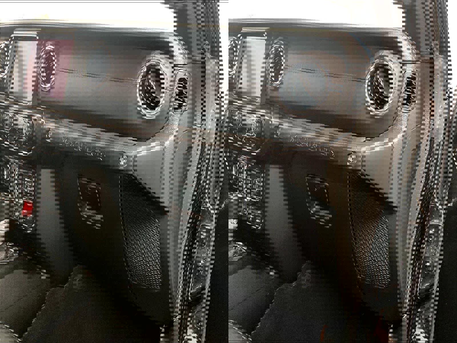 Used 2021 Jeep Wrangler Unlimited Rubicon 4xe w/ Steel Bumper Group AWD/4WD image 13