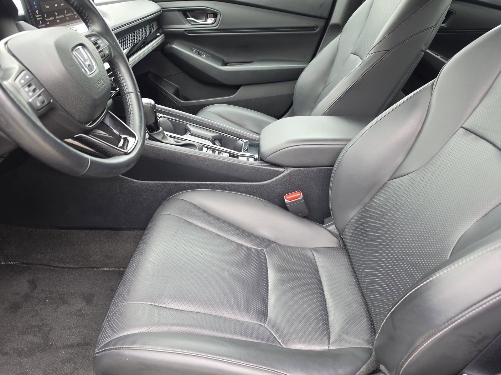 Used 2023 Honda Accord EX-L image 12