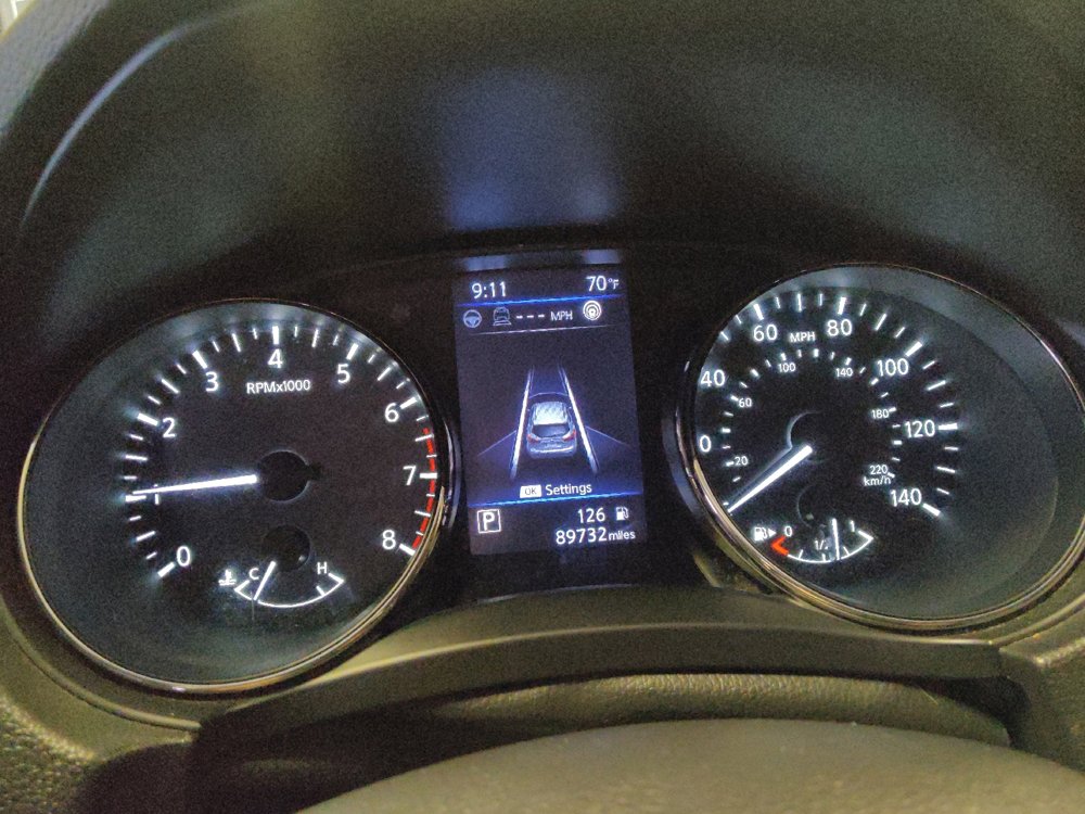 Used 2020 Nissan Rogue Sport SL w/ Premium Package FWD image 23