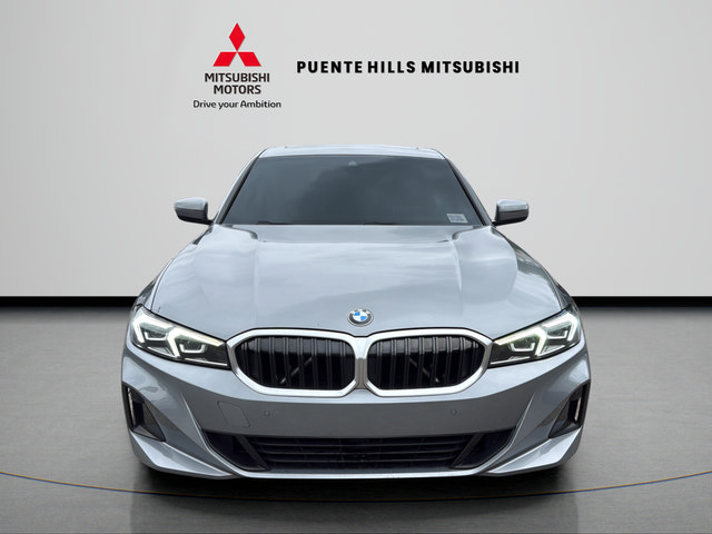Used 2023 BMW 330i Sedan w/ Premium Package RWD image 3