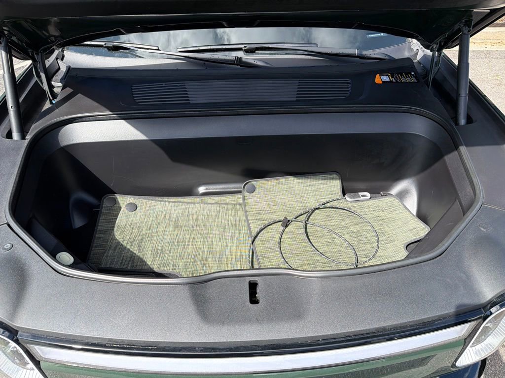 Used 2024 Rivian R1T Adventure image 6