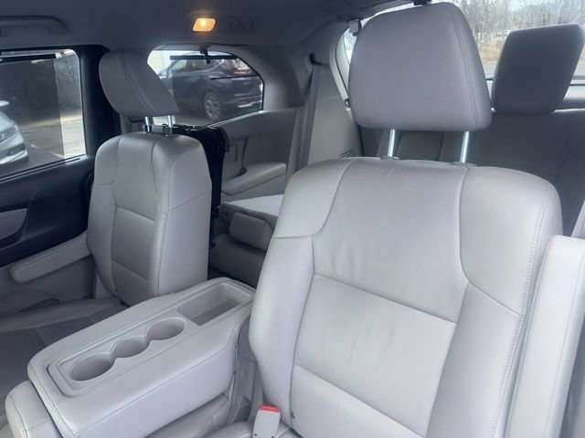 Used 2013 Honda Odyssey Touring image 8