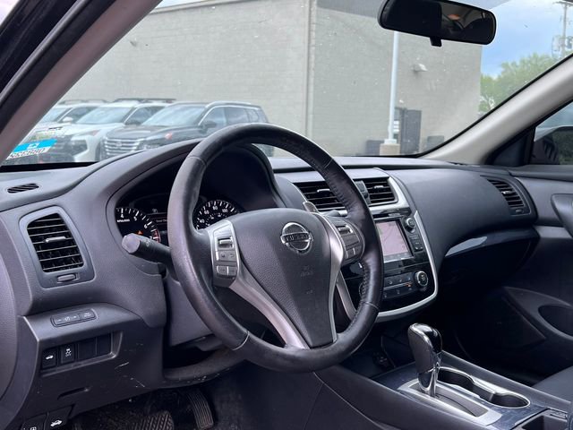Used 2018 Nissan Altima 2.5 SR w/ SR Midnight Edition FWD image 7