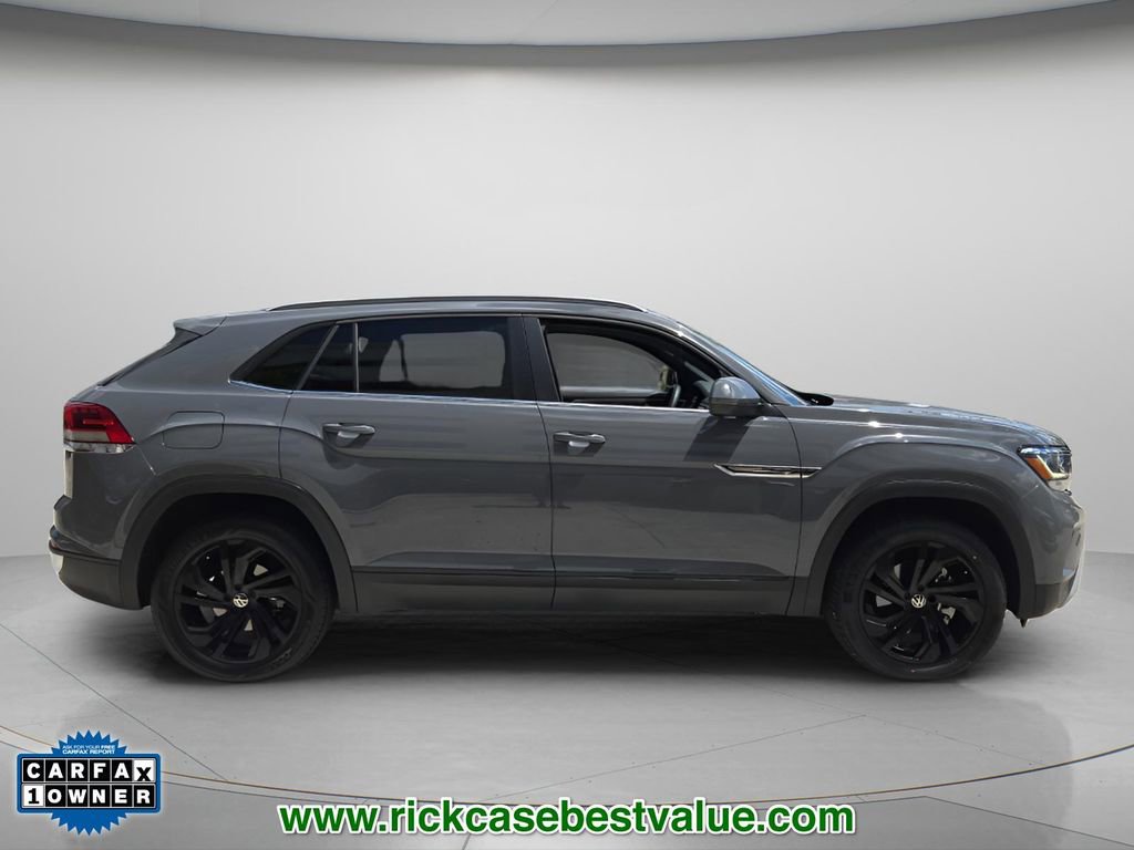 Used 2022 Volkswagen Atlas Cross Sport SE image 4