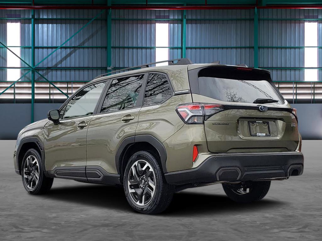 Used 2025 Subaru Forester Limited w/ Popular Package image 3