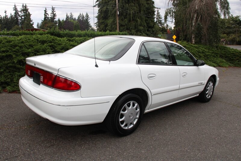 Used 1998 Buick Century Custom FWD image 4
