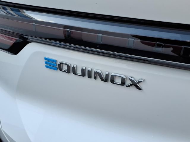 Used 2026 Chevrolet Equinox EV LT image 17