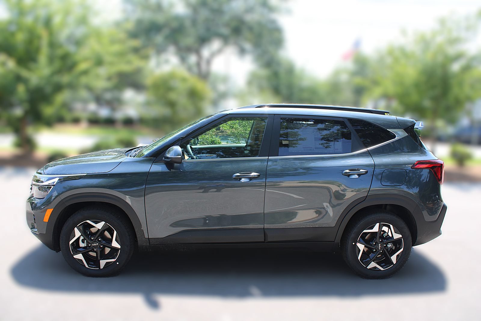 Certified 2025 Kia Seltos S AWD/4WD image 13