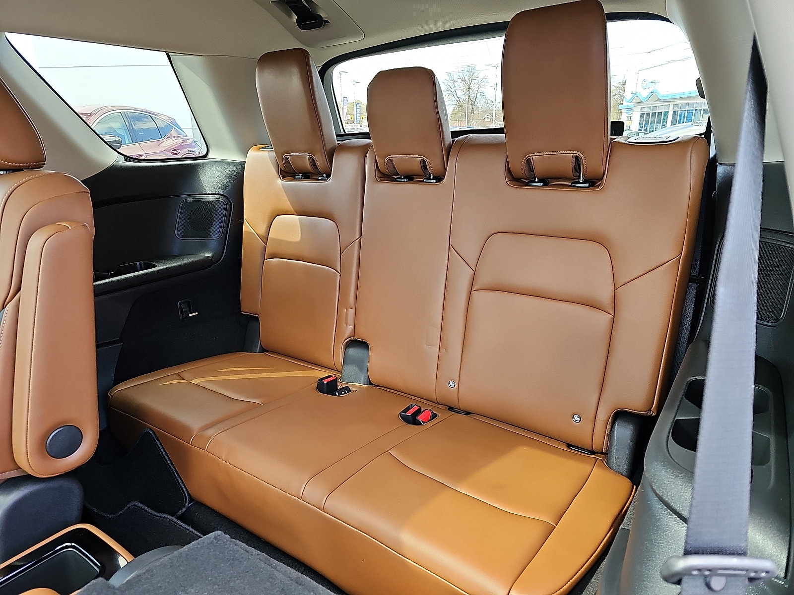 Certified 2022 Nissan Pathfinder Platinum w/ Lighting Package (N93) image 10