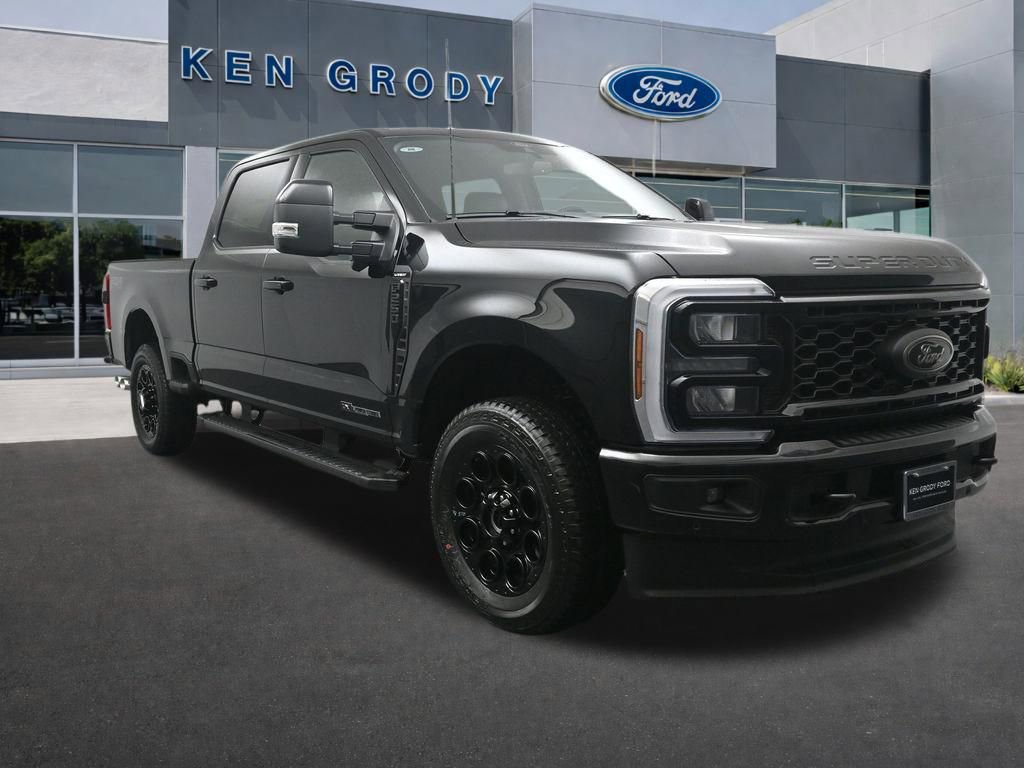 New 2026 Ford F250 Lariat w/ Black Appearance Package