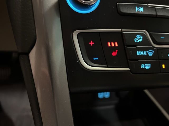 Used 2019 Ford Fusion SEL image 32