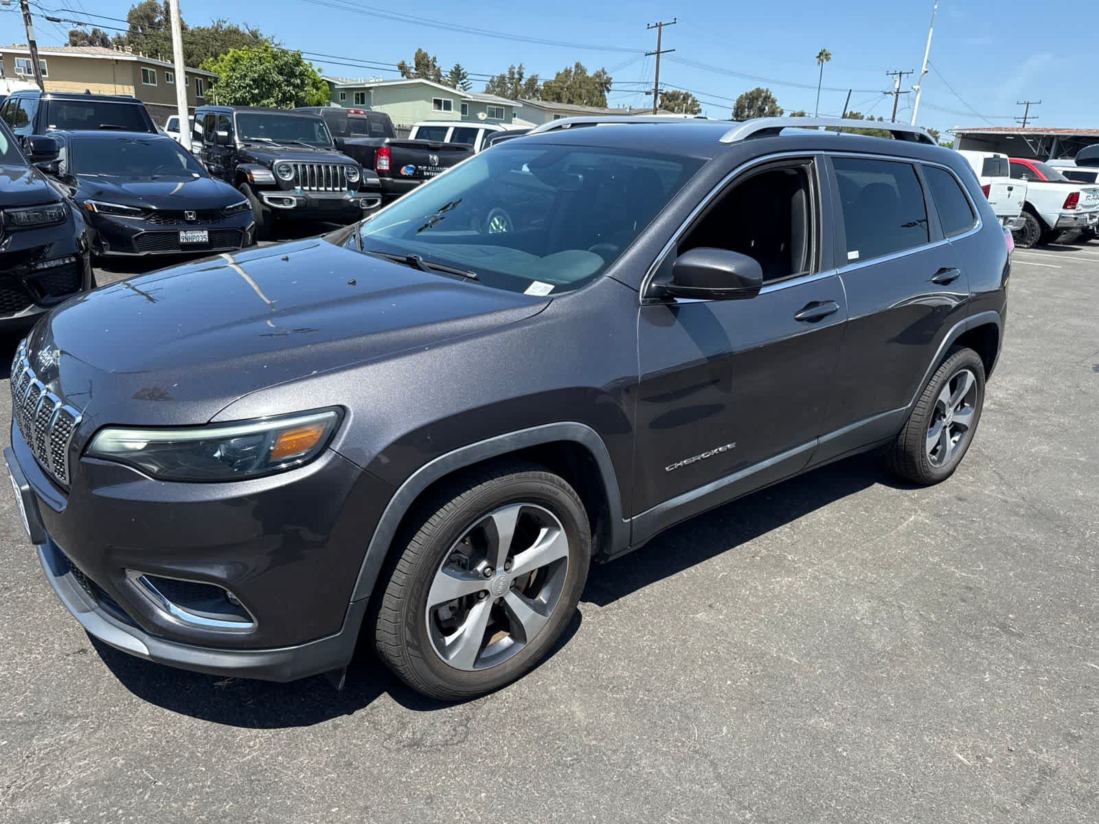 Used 2019 Jeep Cherokee Limited FWD image 19