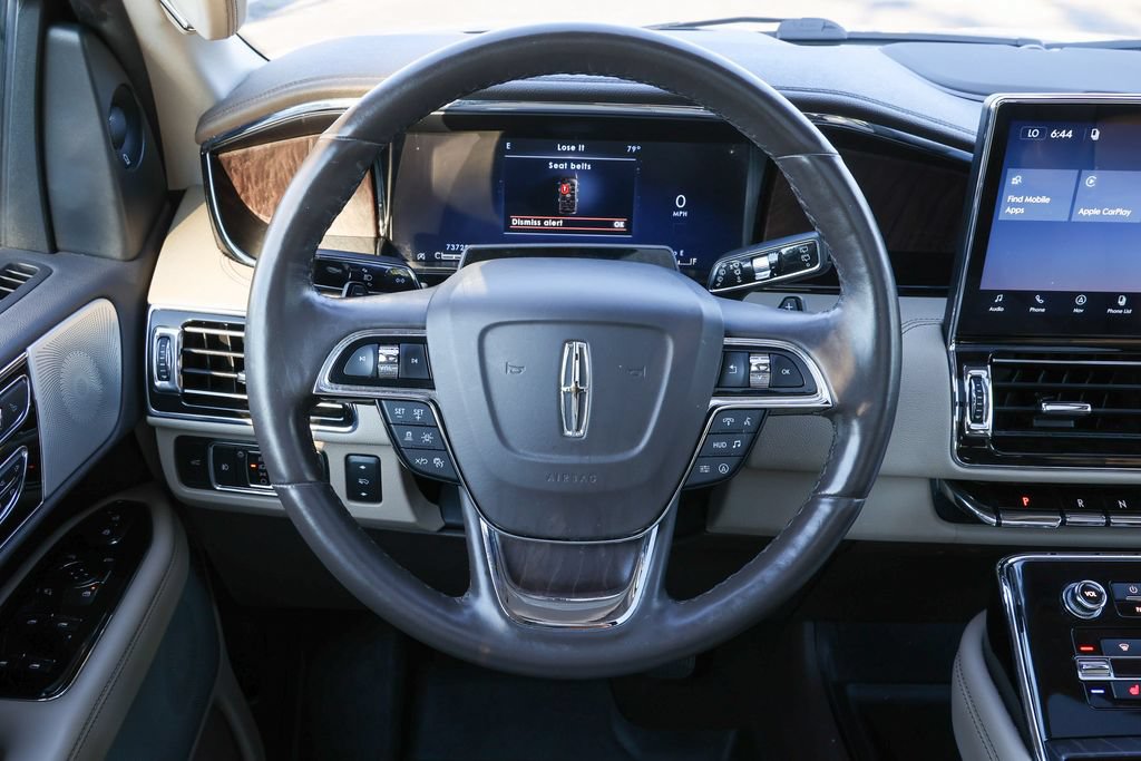 Used 2022 Lincoln Navigator Reserve AWD/4WD image 6