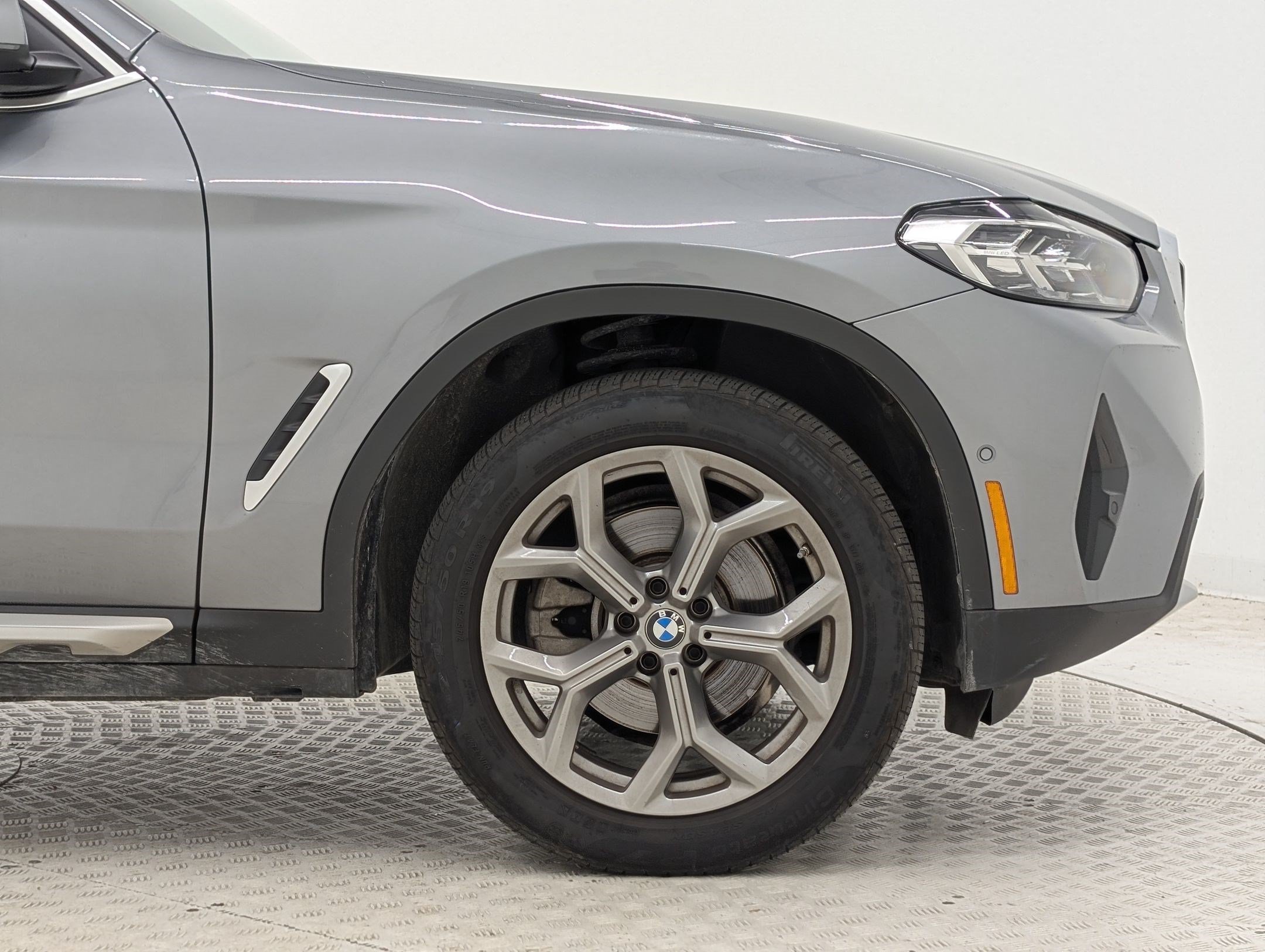 Used 2024 BMW X3 sDrive30i w/ Convenience Package RWD image 12