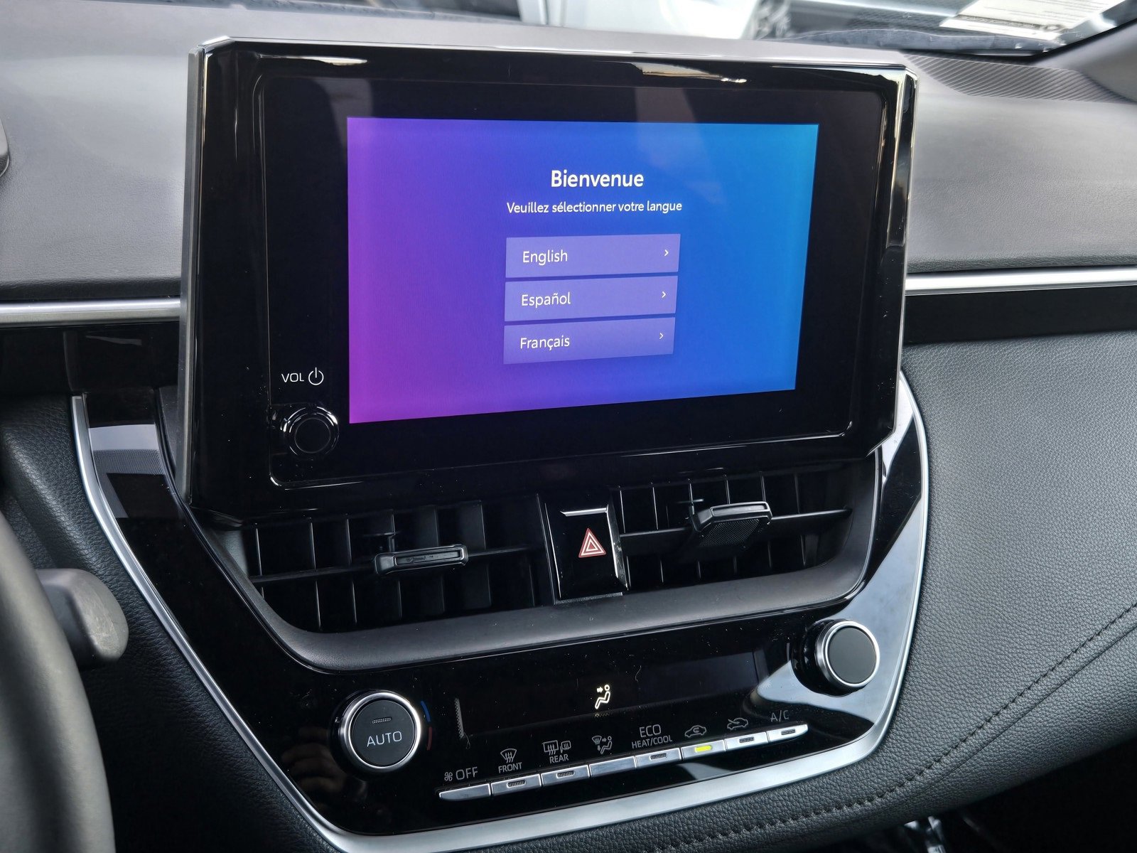 Certified 2025 Toyota Corolla SE image 14