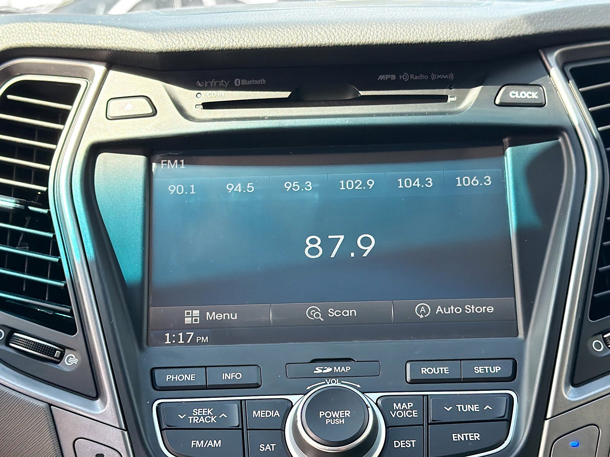 Used 2016 Hyundai Santa Fe Limited w/ Option Group 04 image 28