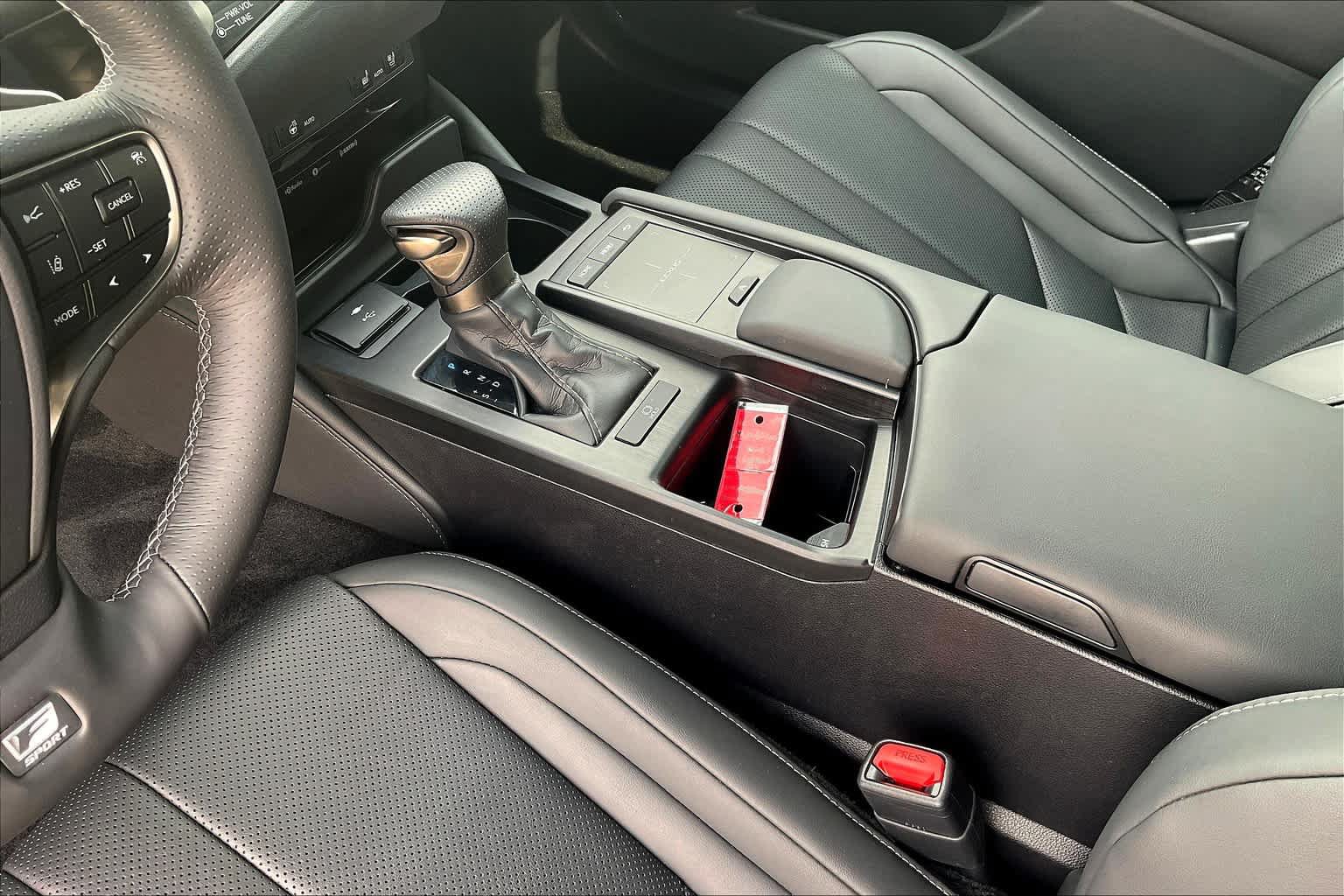 Used 2021 Lexus ES 350 F Sport w/ Accessory Package FWD image 33