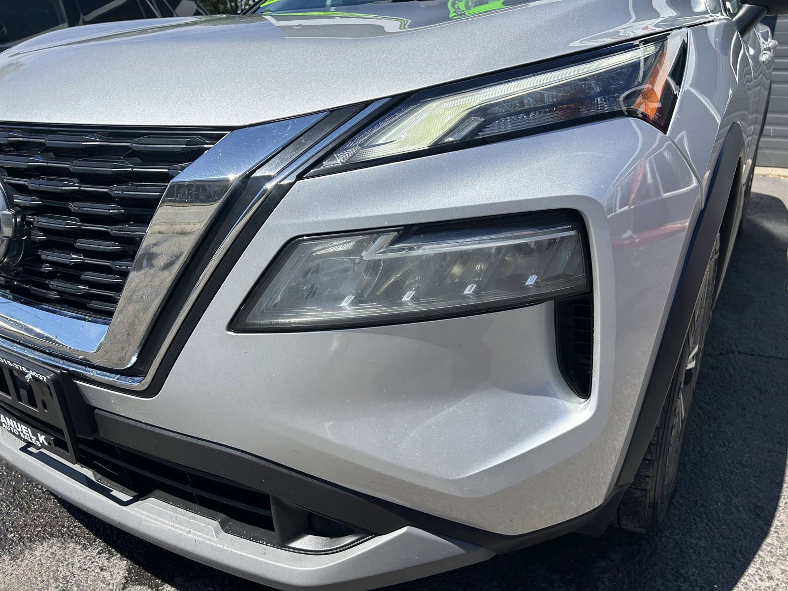 Used 2021 Nissan Rogue SV w/ Premium Package image 5
