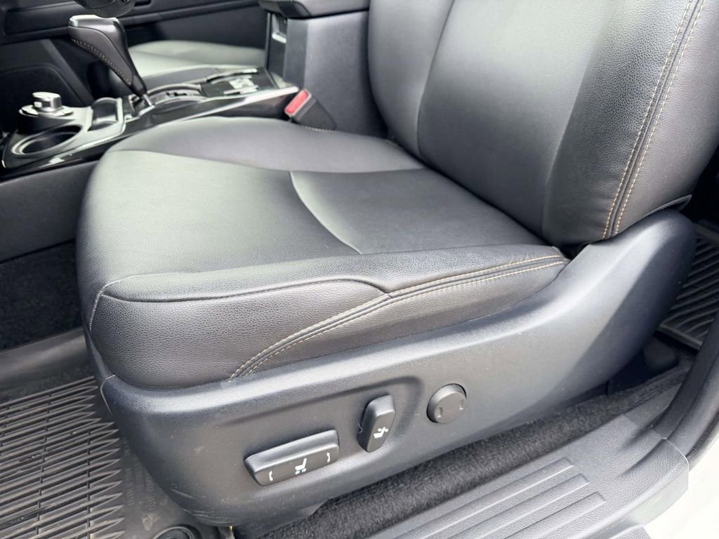 Certified 2023 Toyota 4Runner 40th Anniversary SE image 19