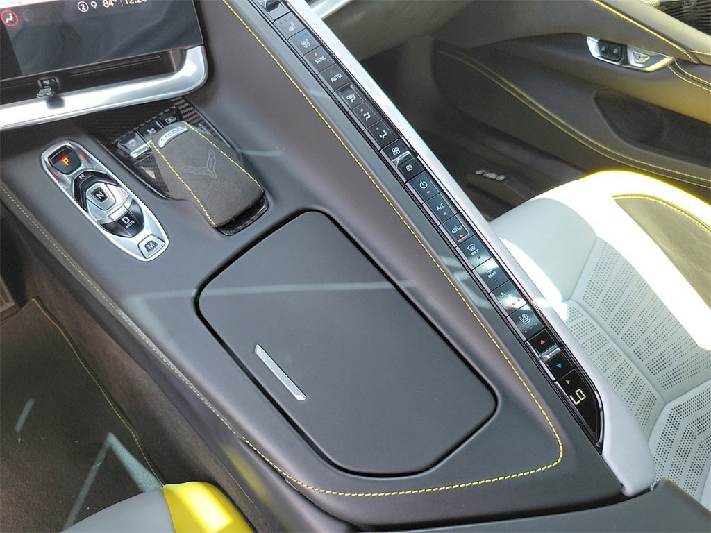 Used 2022 Chevrolet Corvette Stingray Premium Cpe image 19