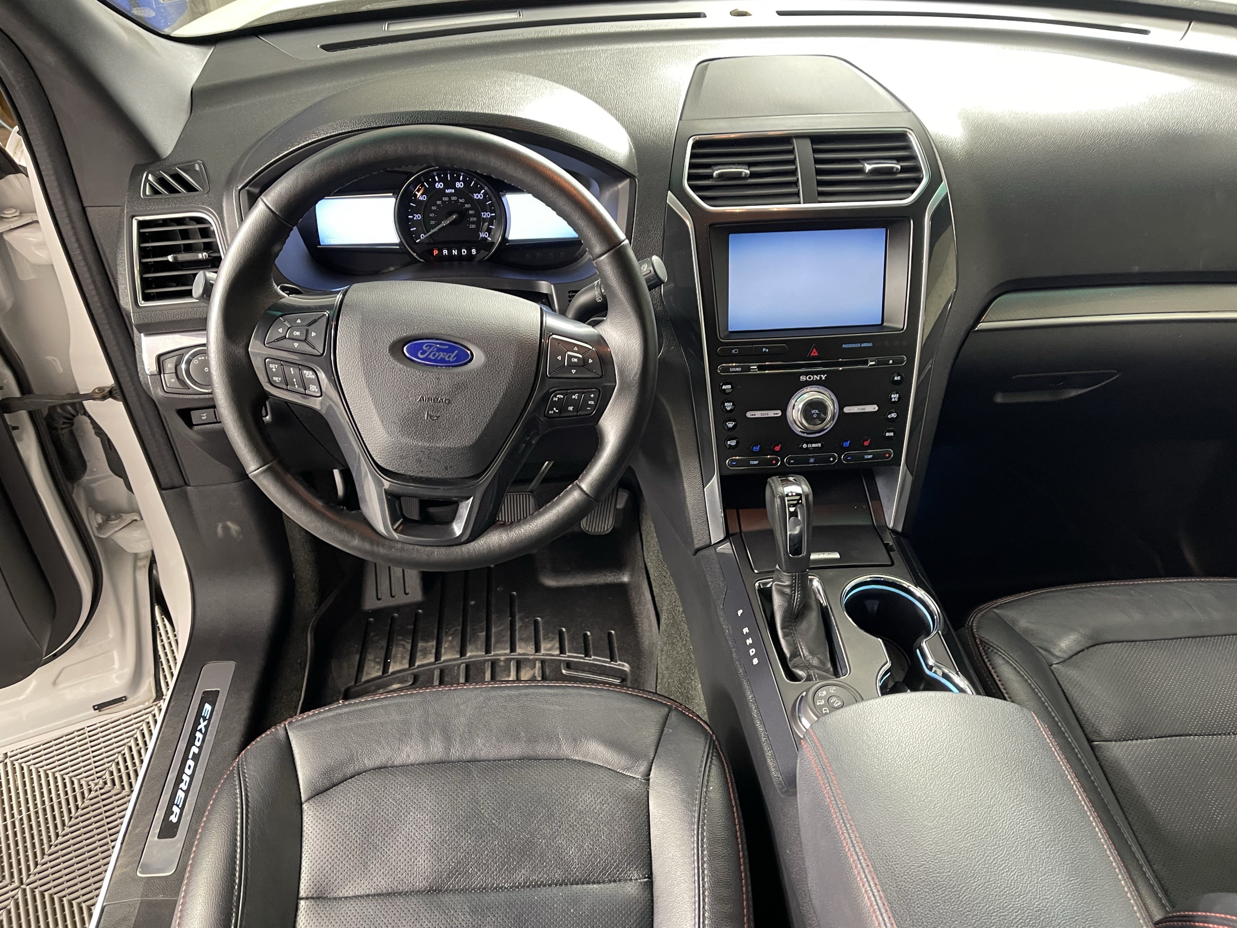 Used 2016 Ford Explorer Sport w/ Equipment Group 401A AWD/4WD image 12