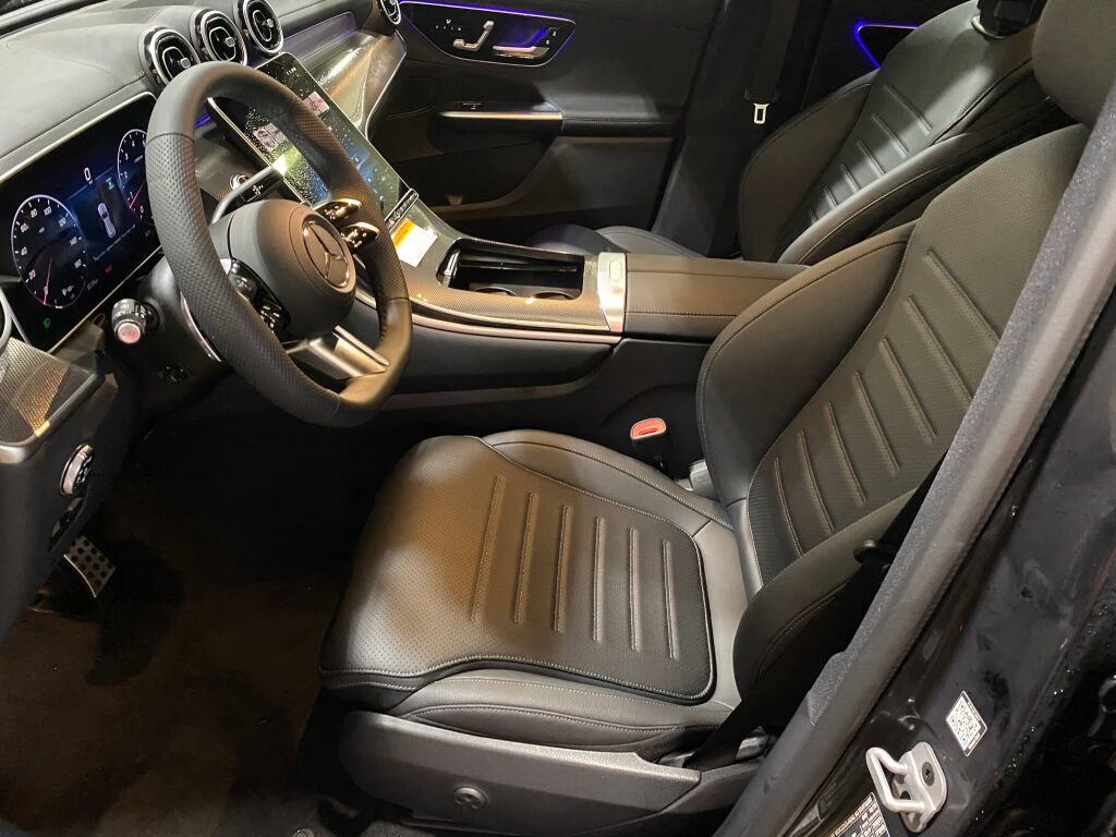 New 2026 Mercedes-Benz GLC 300 GLC 300 image 9