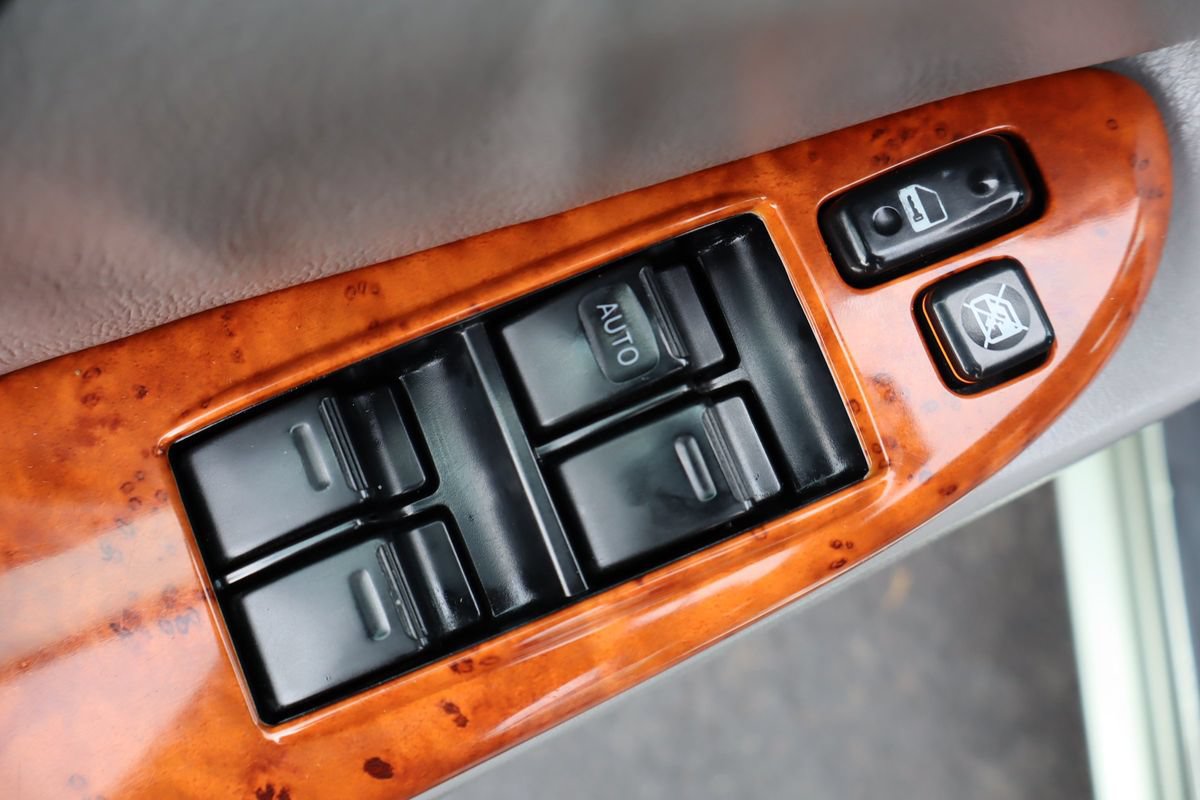 Used 2009 Toyota Sienna XLE FWD image 27