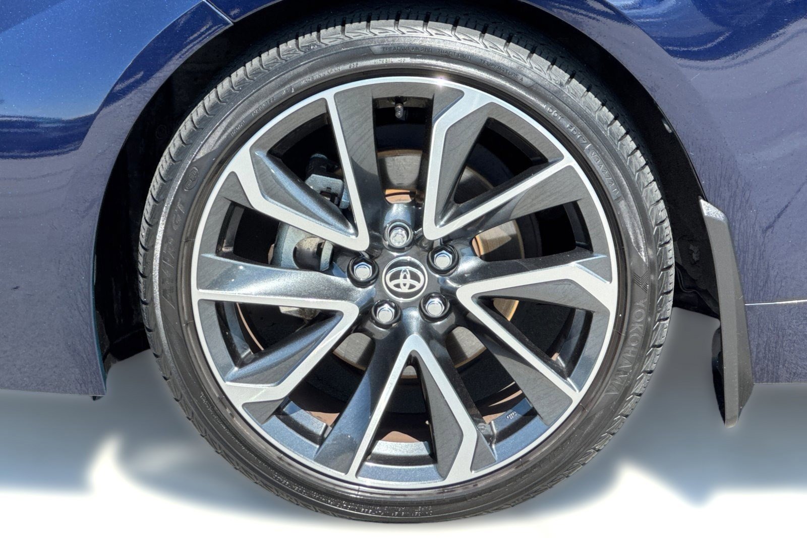 Used 2022 Toyota Corolla SE w/ SE Premium Package FWD image 10