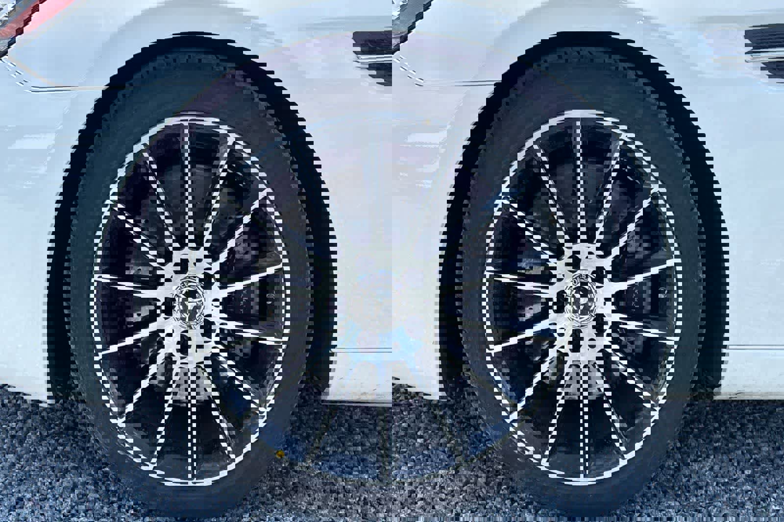 Used 2019 Mercedes-Benz SLC 300 image 12