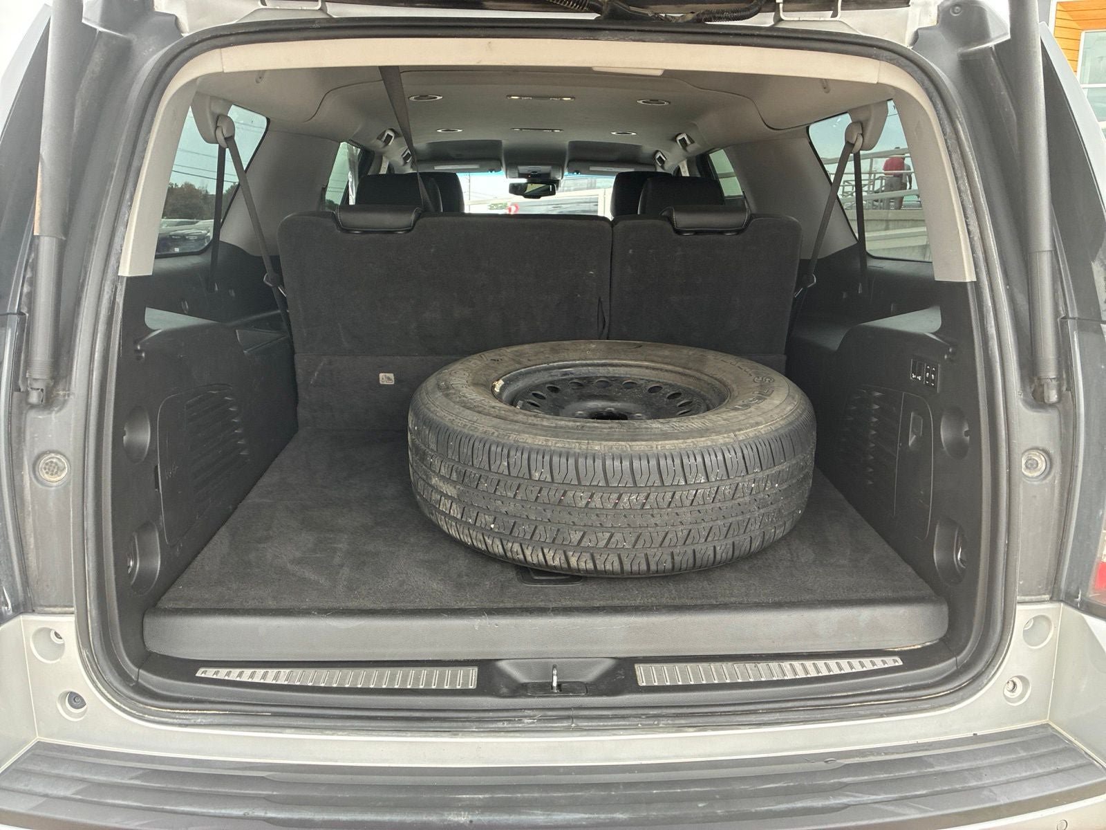 Used 2019 GMC Yukon XL SLT AWD/4WD image 5