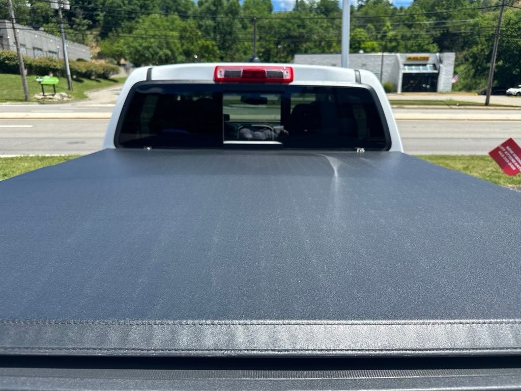 Used 2022 GMC Canyon Elevation w/ Elevation Premium Package AWD/4WD image 9
