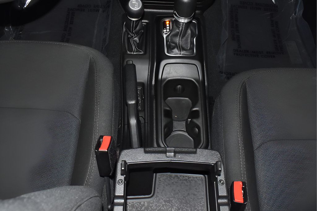 Used 2023 Jeep Wrangler Unlimited Sahara AWD/4WD image 24