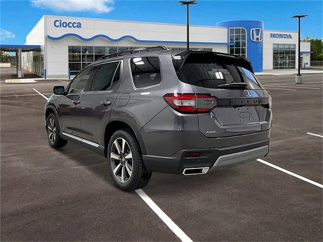 New 2025 Honda Pilot Elite image 3