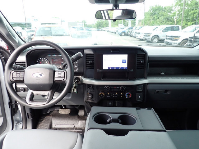 New 2026 Ford F350 XL w/ XL Chrome Package AWD/4WD image 16