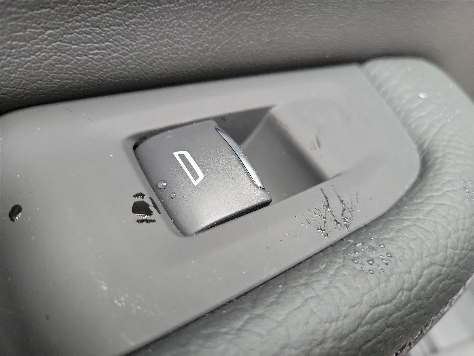 New 2026 GMC Yukon Denali w/ Advanced Technology Package AWD/4WD image 13